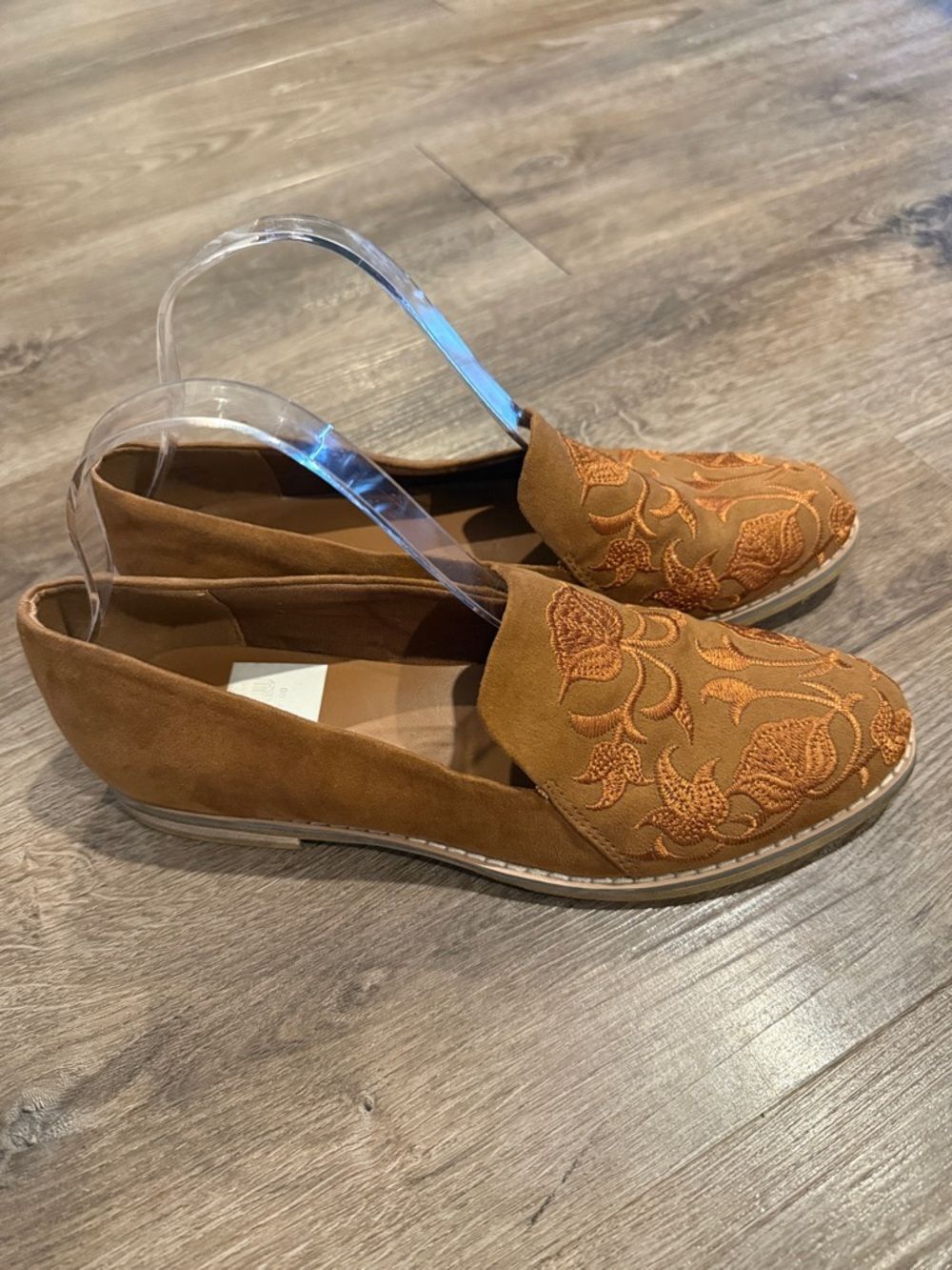 Indigo Rd. Embroidered Brown Loafers Size 8
